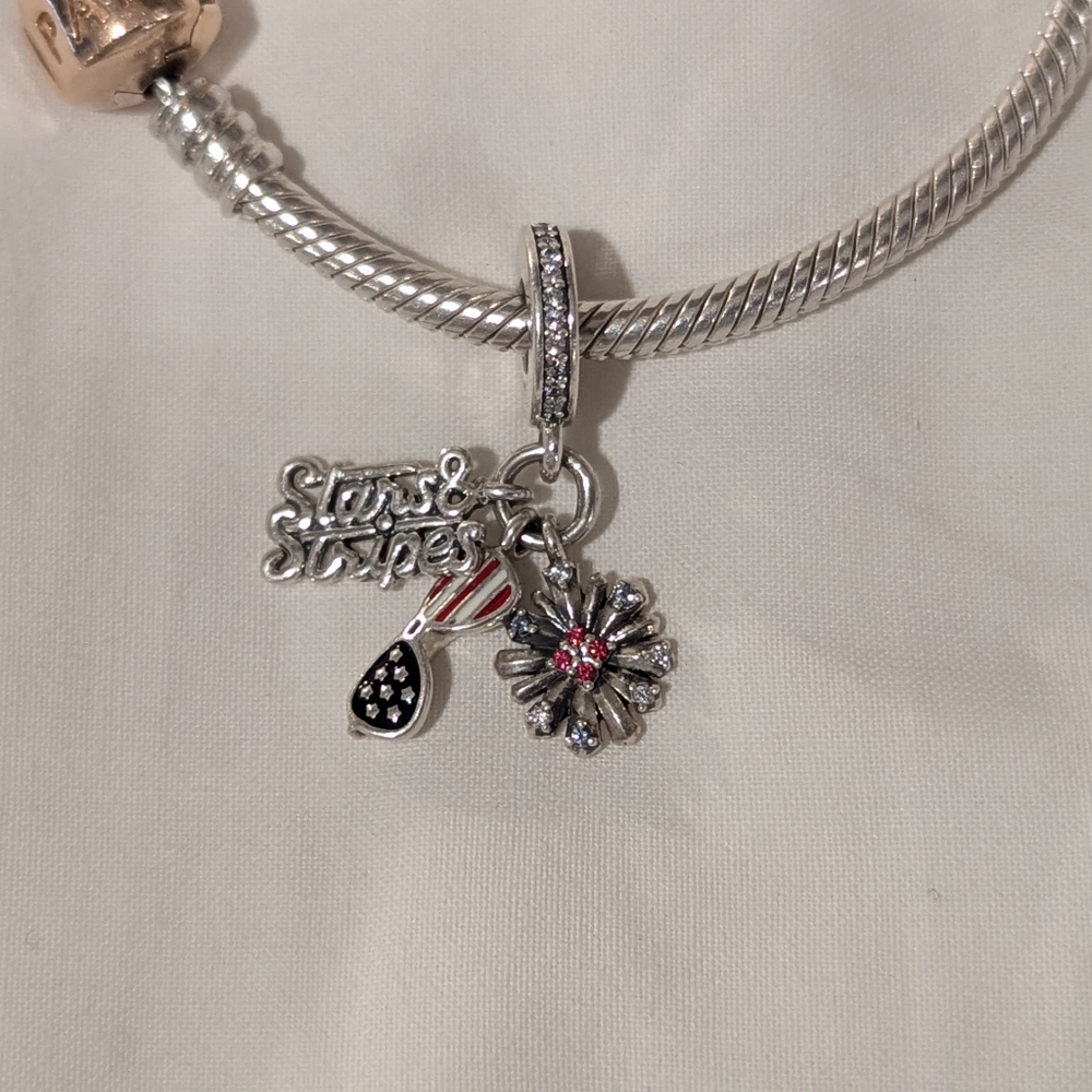 Like New Genuine Pandora 'Stars & Stripes' Charm